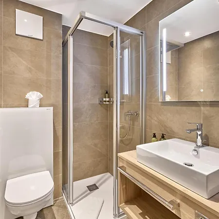 Auderer Hotell 3*